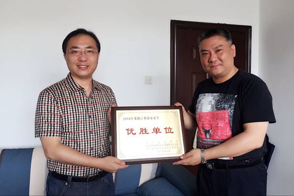 1495498926726677.jpg QQ图片20170523081944_副本.jpg