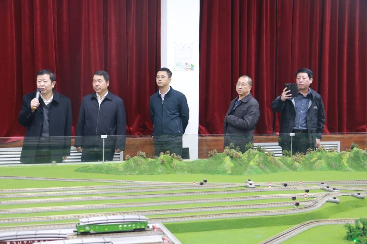 简篇-铁道运输专业委员会工作会议在永利官网顺利召开
